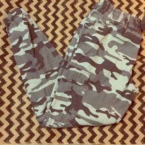 Men’s camo jogger pants brand new